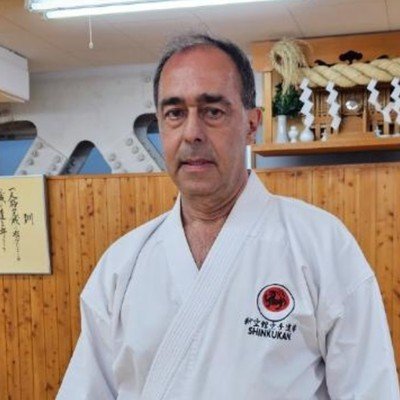 Dr. Carlos Galia